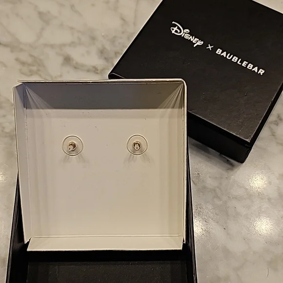 NWOT WOMEN'S DISNEY X BAUBLEBAR MINNIE MOUSE KISS MULTICOLOR STUD EARRINGS - Picture 6 of 11